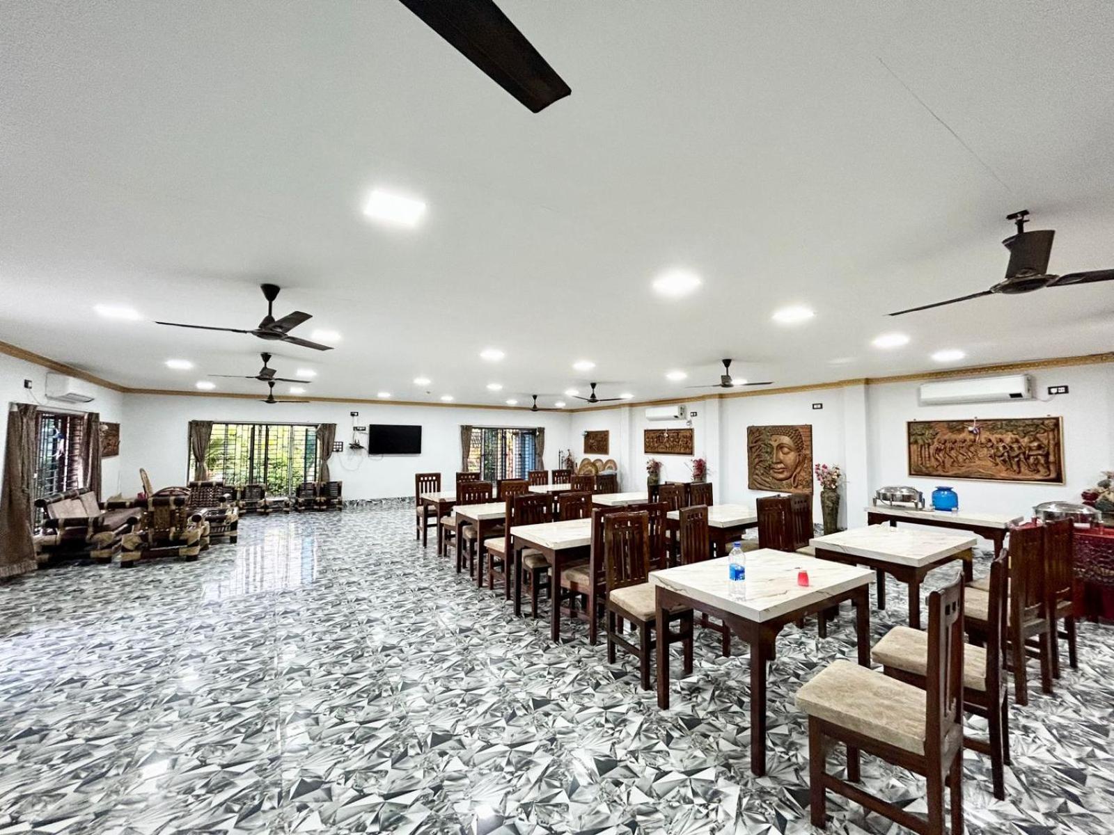 Palli Bangla Resort, Near Ruby Hospital, Anandapur Calcutta Exterior foto