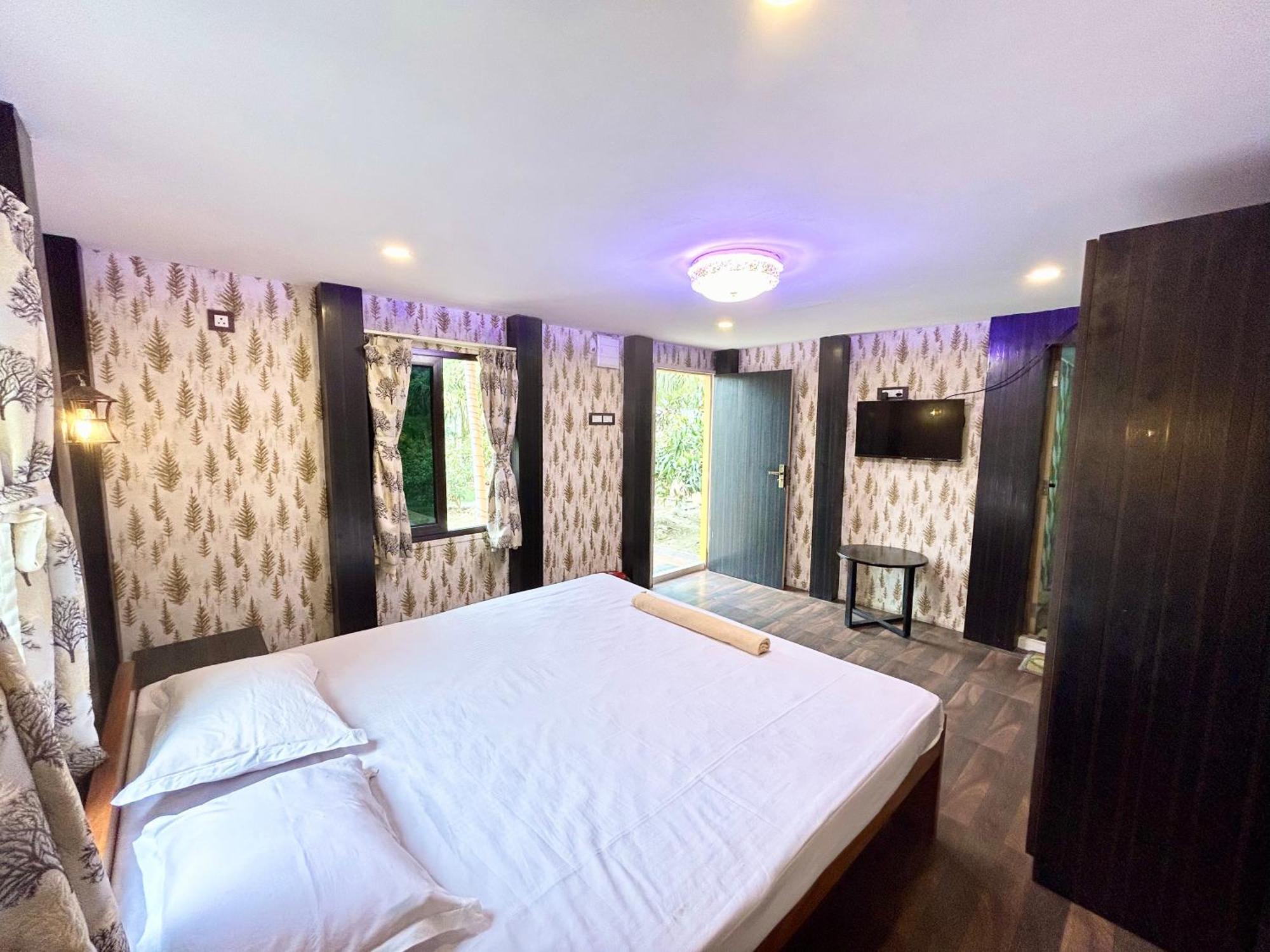 Palli Bangla Resort, Near Ruby Hospital, Anandapur Calcutta Exterior foto