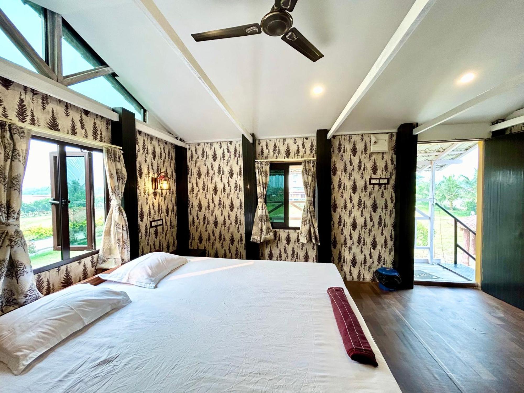 Palli Bangla Resort, Near Ruby Hospital, Anandapur Calcutta Exterior foto